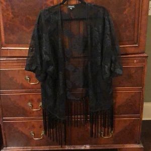 Black appliqué and fringe kimono